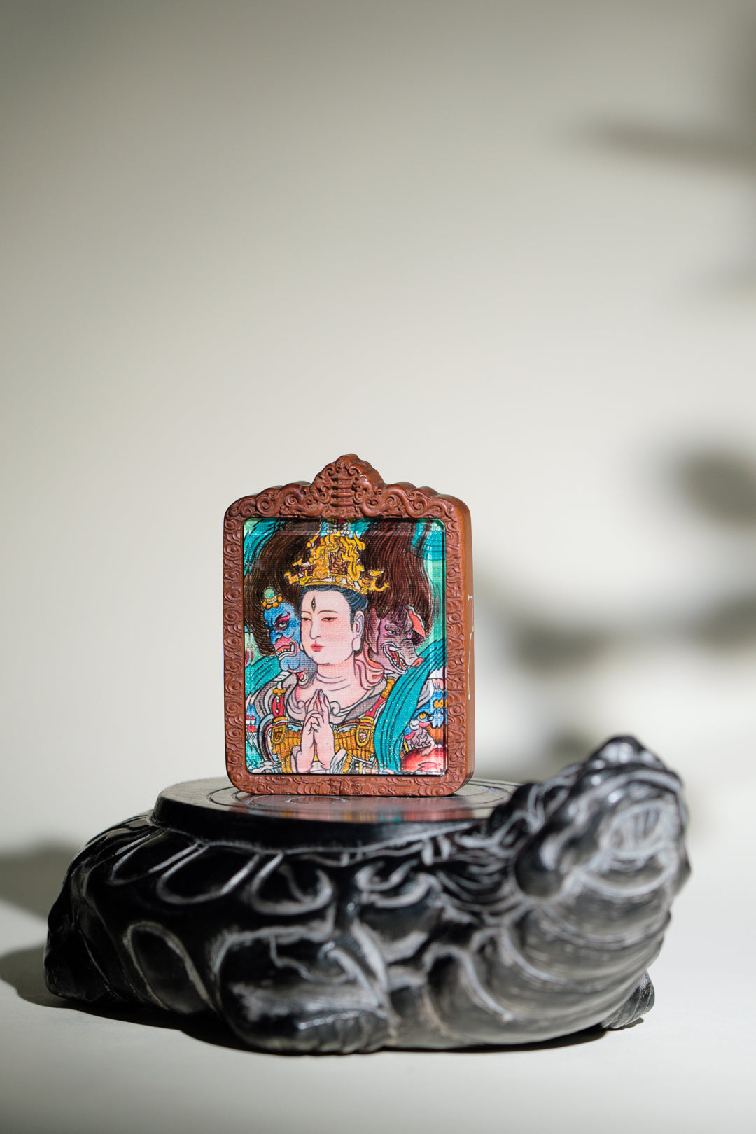 纯手绘 斗姆元君 枣木外壳吊坠唐卡