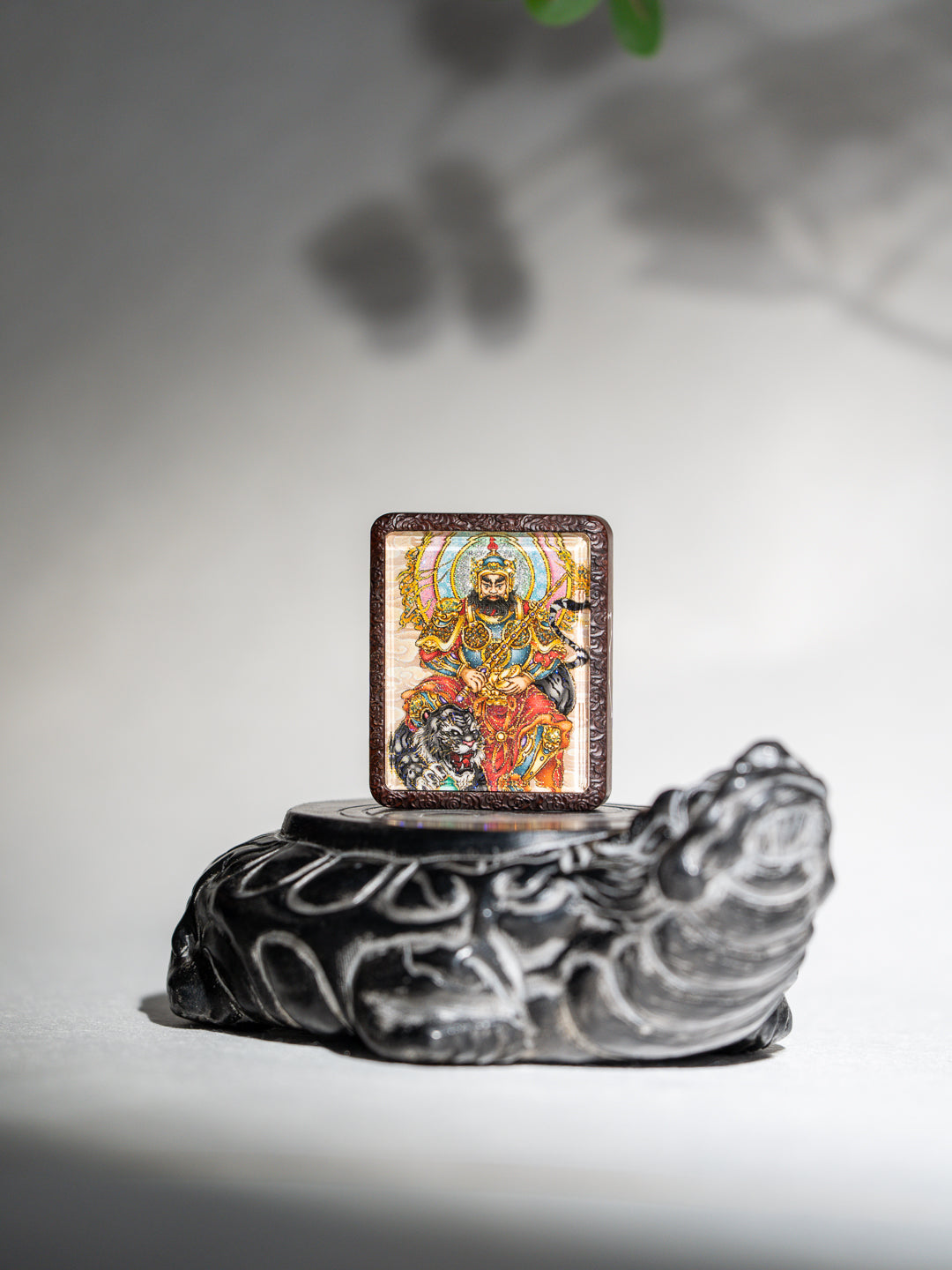 手绘点彩 赵公明枣木外壳 小神龛吊坠唐卡