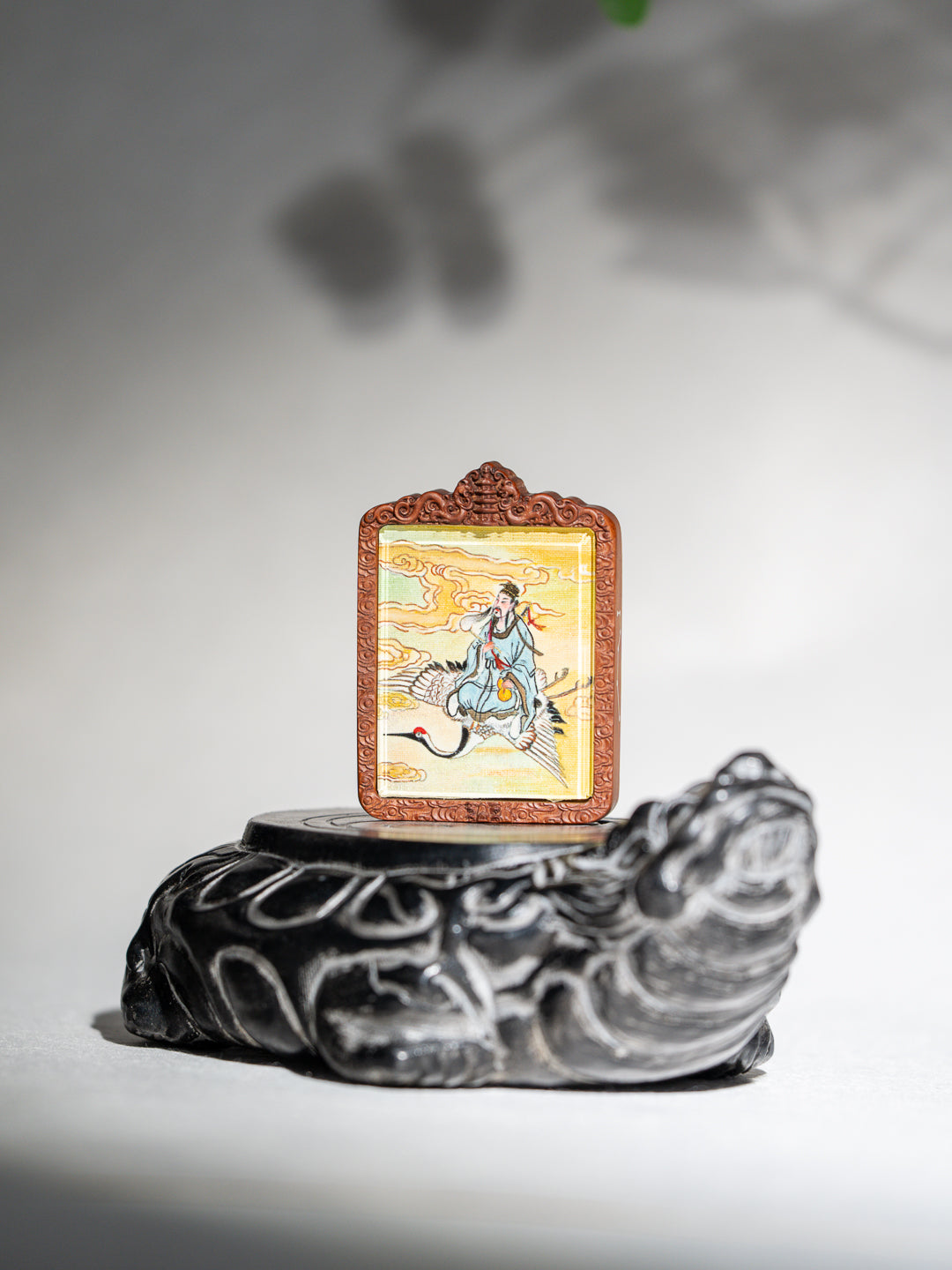 纯手绘 吕洞宾纯阳祖师枣木外壳吊坠唐卡