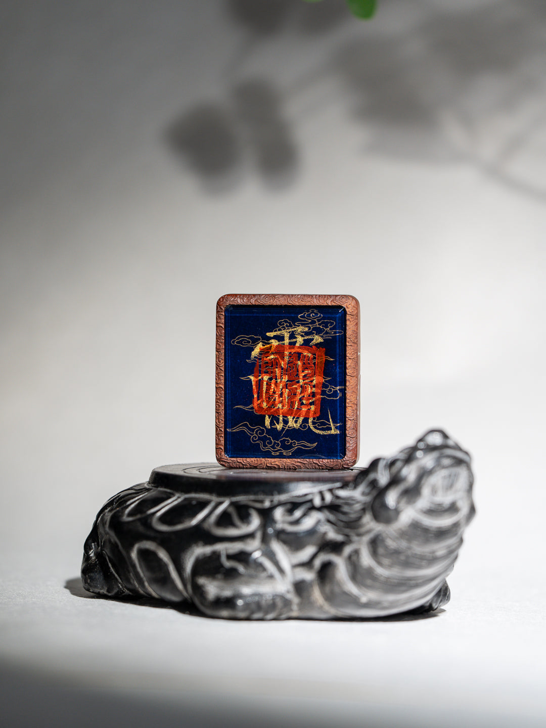 手绘点彩 文相雷祖枣木外壳吊坠唐卡