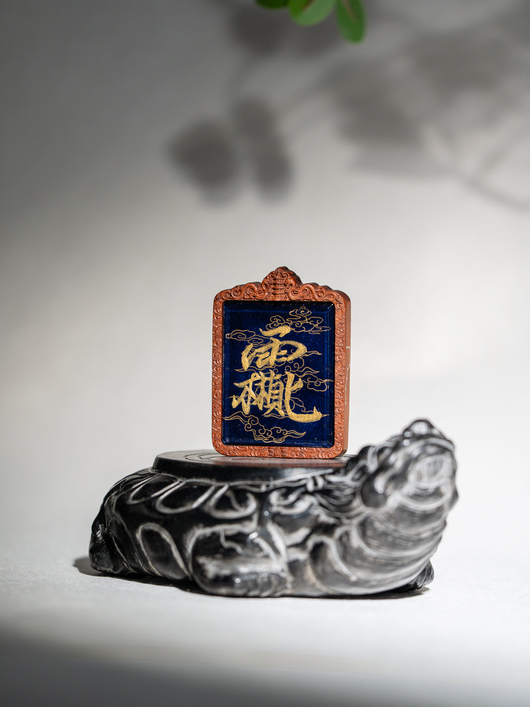 纯手绘 真武大帝 枣木外壳 吊坠唐卡