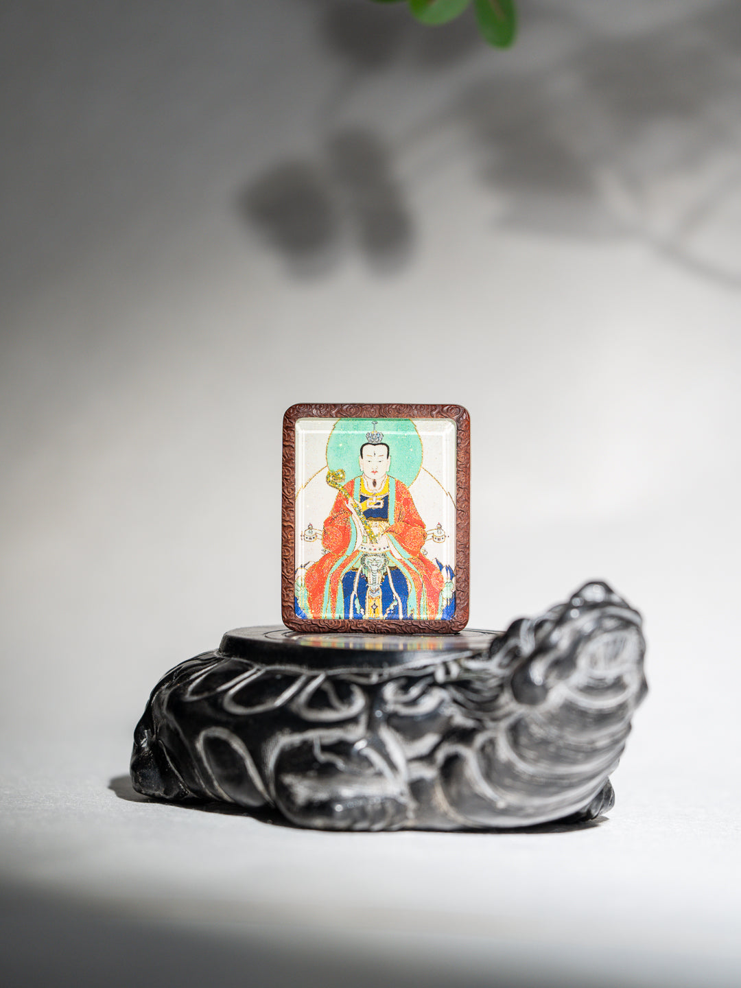 手绘点彩 文相雷祖枣木外壳吊坠唐卡