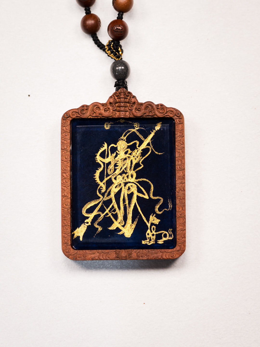 纯手绘二郎神显圣真君枣木外壳吊坠唐卡