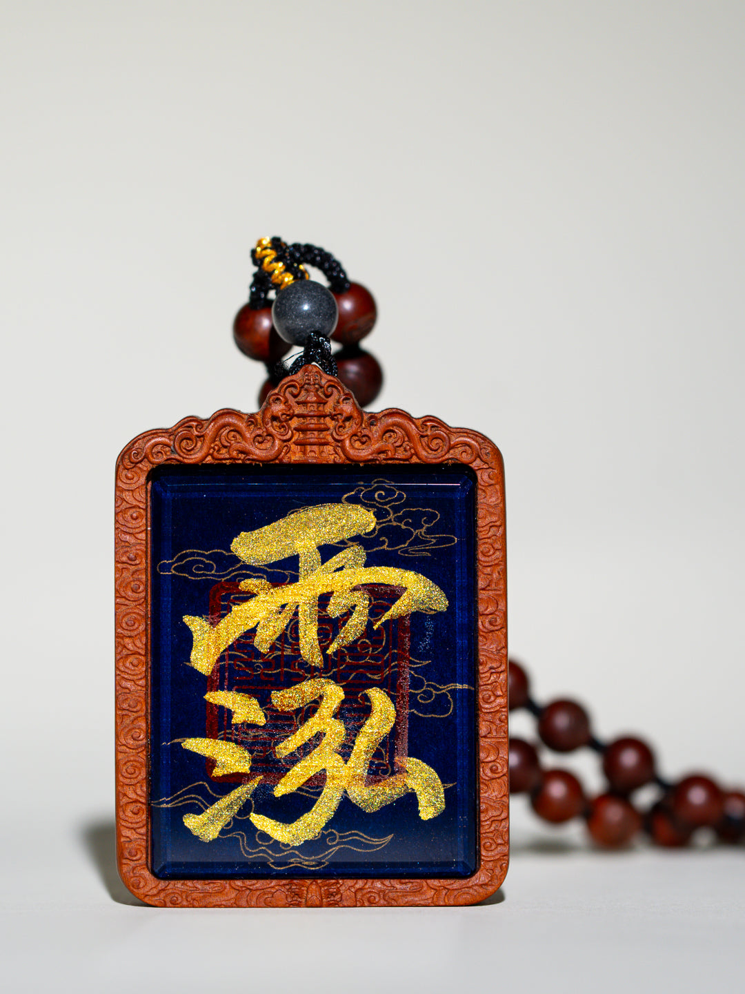 纯手绘玉清元始天尊 枣木外壳吊坠唐卡