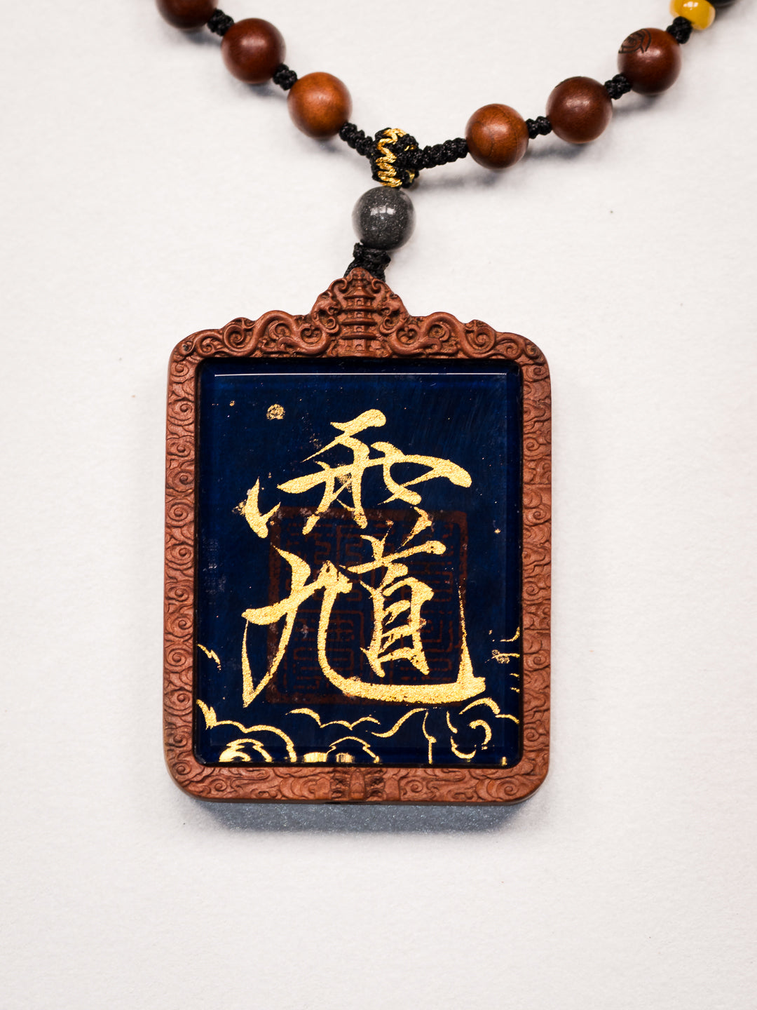 纯手绘 判官钟馗 枣木外壳吊坠唐卡