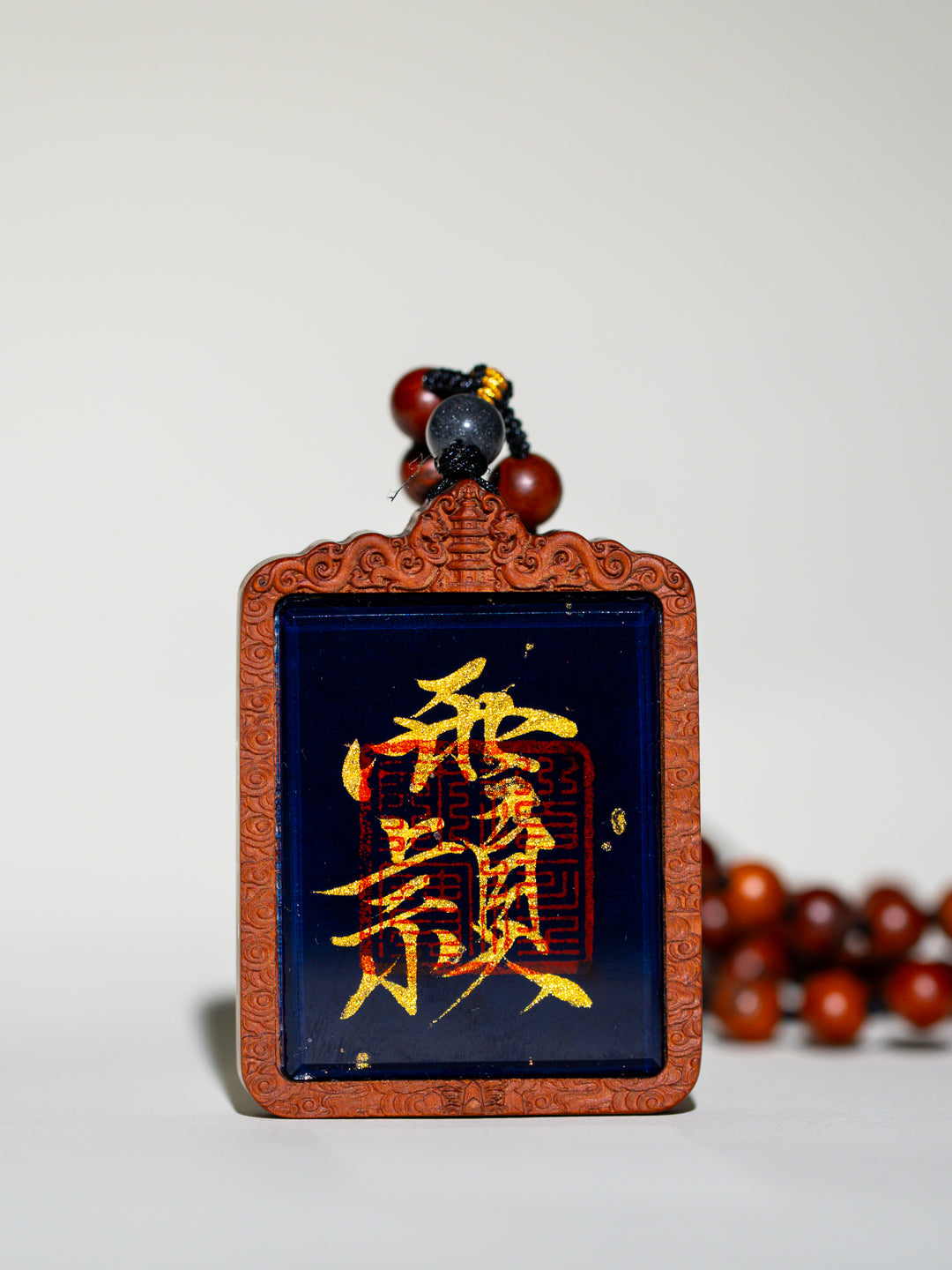 纯手绘 张天师张道陵枣木外壳吊坠唐卡