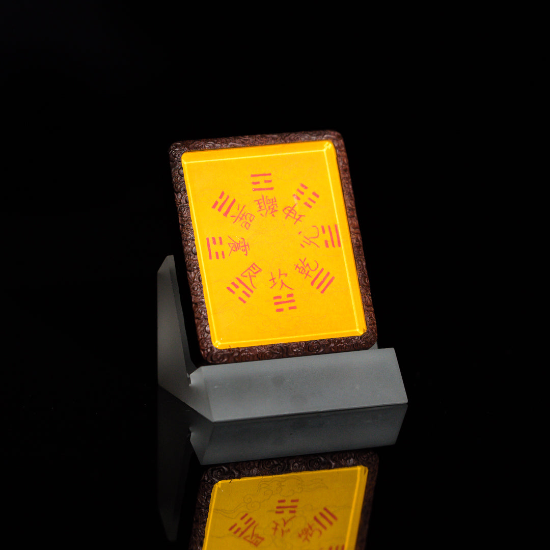 纯手绘 山鬼花钱+八卦图 枣木外壳吊坠唐卡