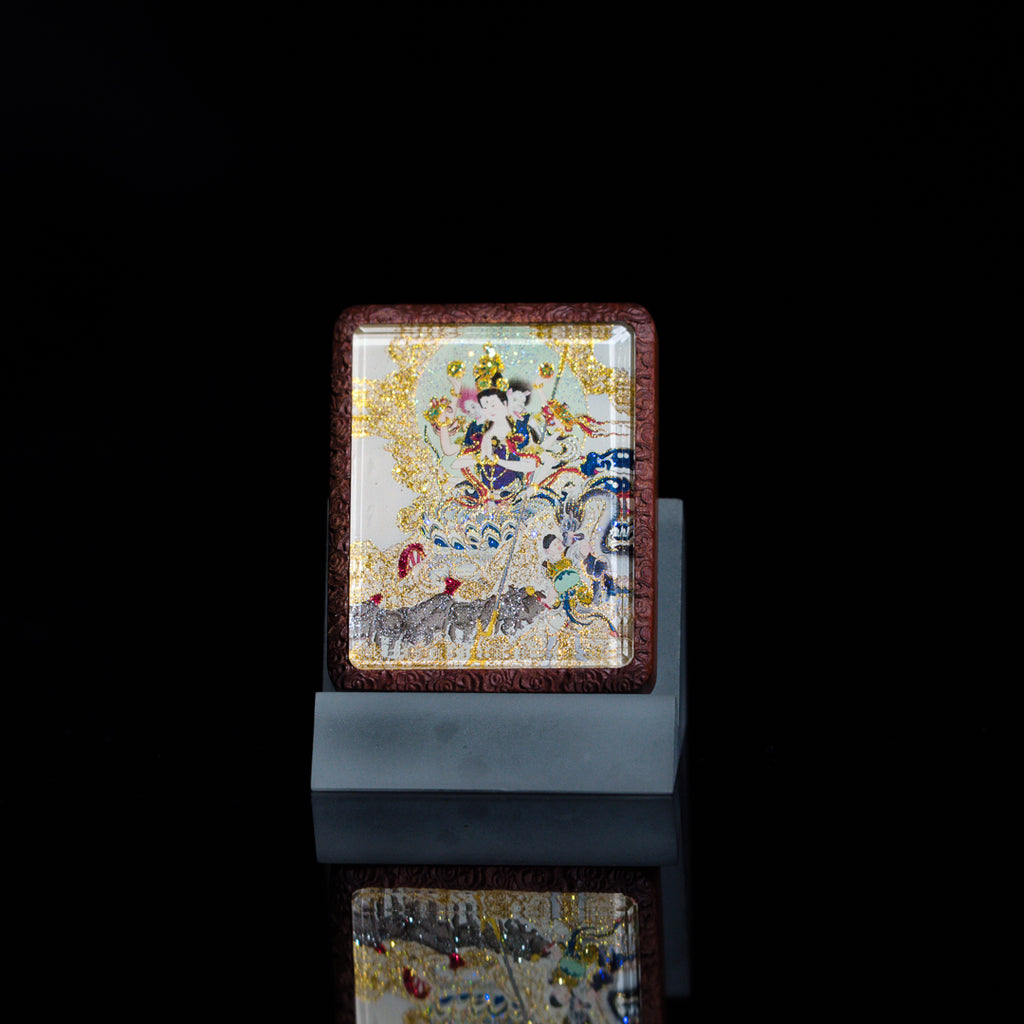 手绘点彩 斗姆元君枣木外壳吊坠唐卡