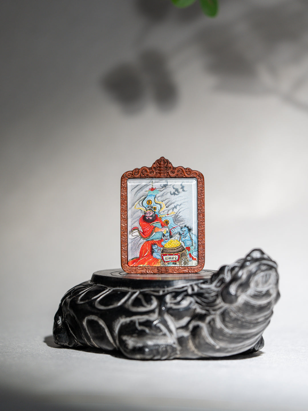 纯手绘 判官钟馗 枣木外壳吊坠唐卡