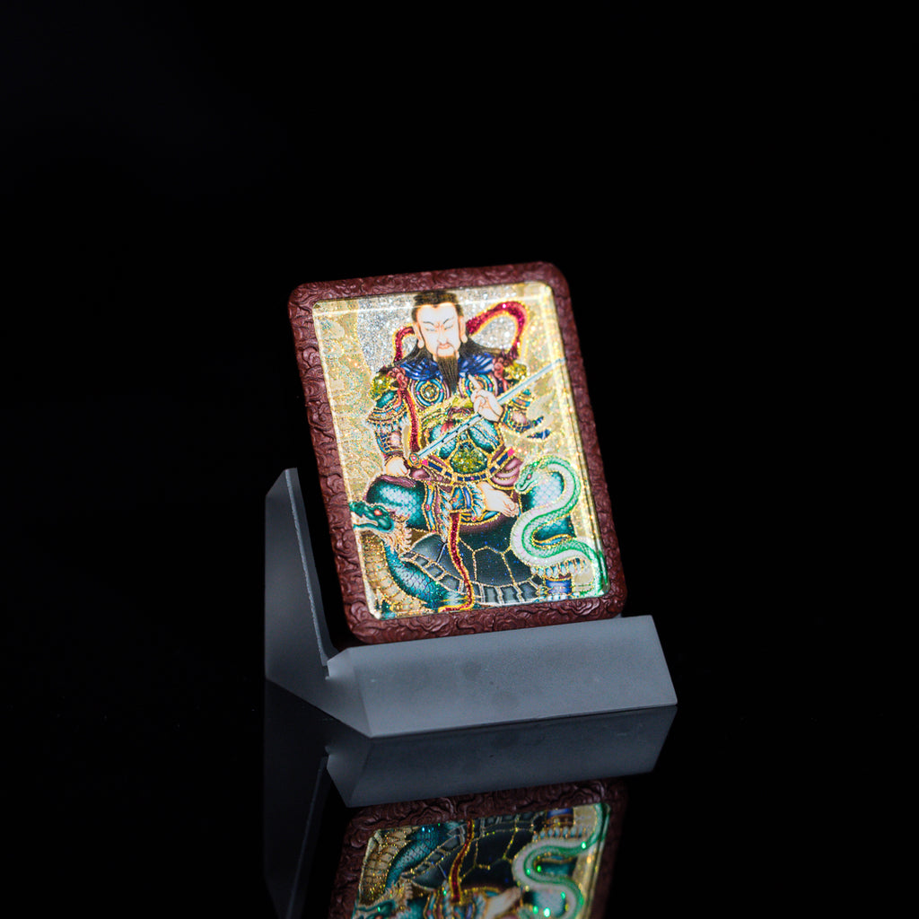 手绘点彩 真武大帝枣木外壳吊坠唐卡