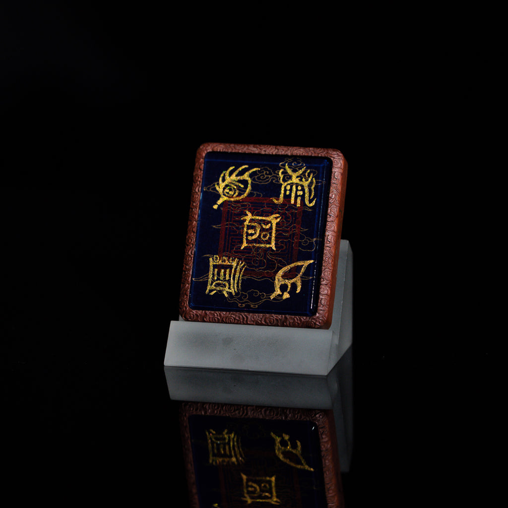 纯手绘五岳真形图+八卦枣木外壳吊坠唐卡