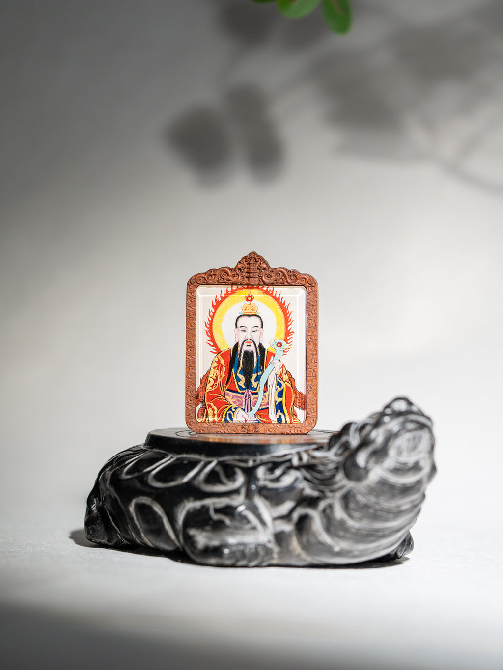 纯手绘 上清灵宝天尊枣木外壳吊坠唐卡