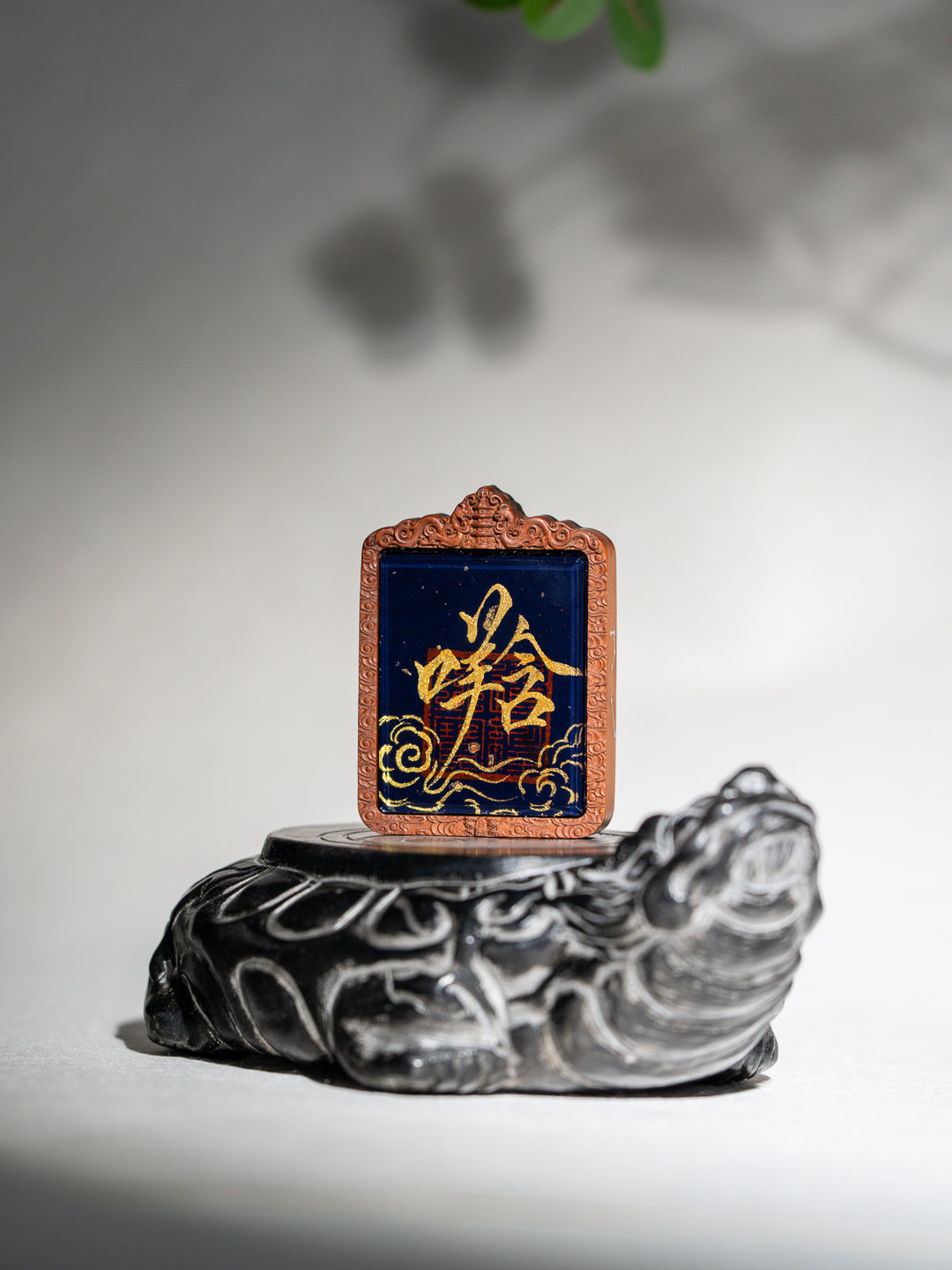 纯手绘 斗姆元君 枣木外壳吊坠唐卡