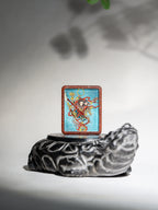 手绘点彩 哪吒 枣木外壳 小吊坠唐卡