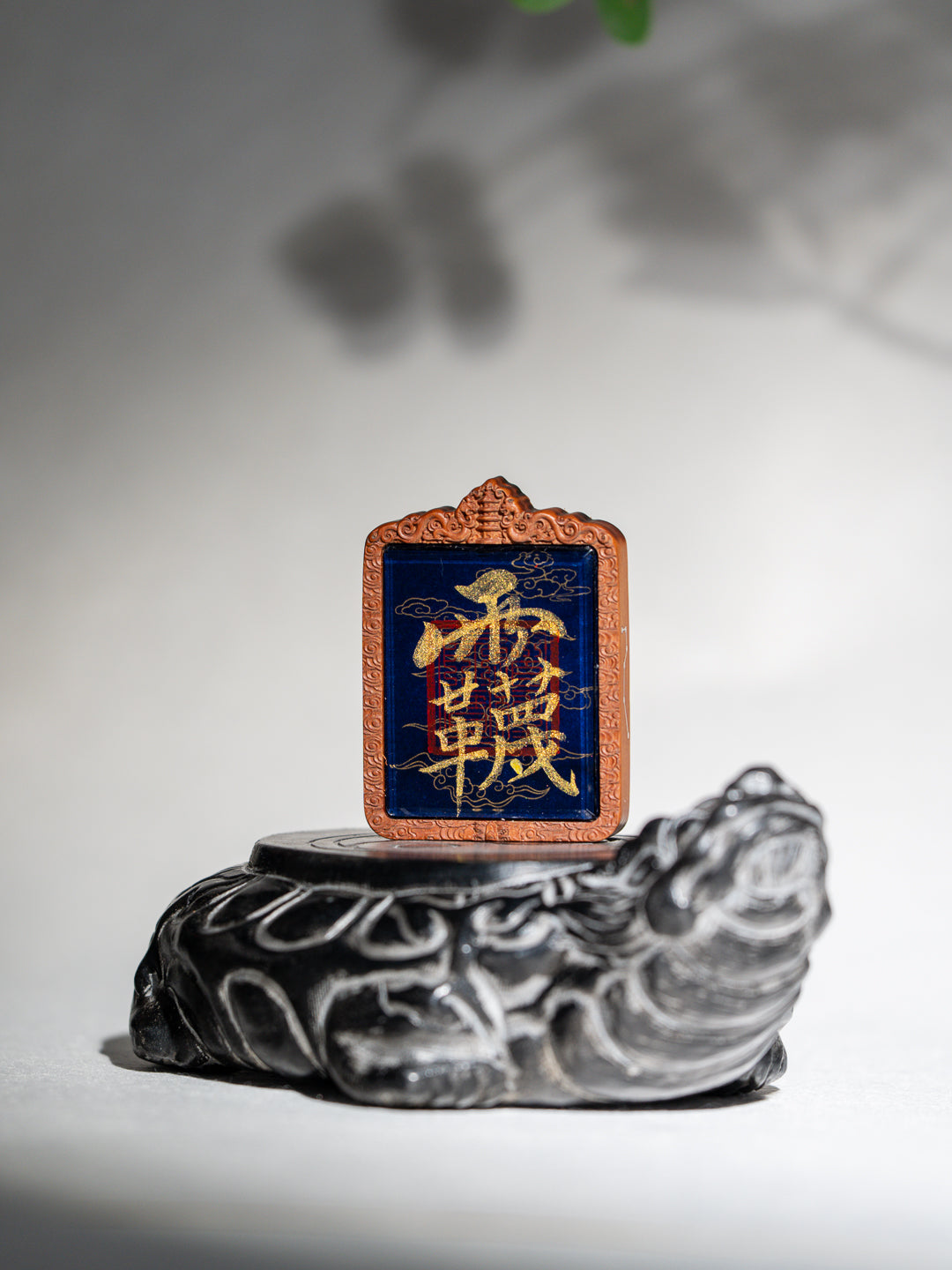 纯手绘（永乐宫）西王母娘娘枣木壳吊坠唐卡