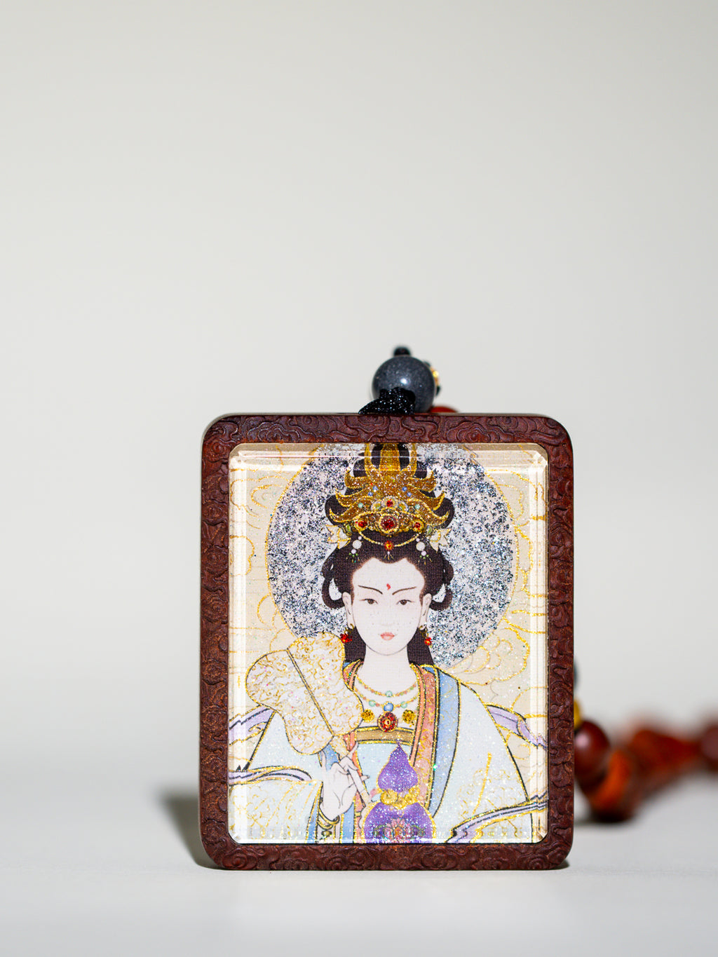 手绘点彩 九尾娘娘 枣木外壳 吊坠唐卡