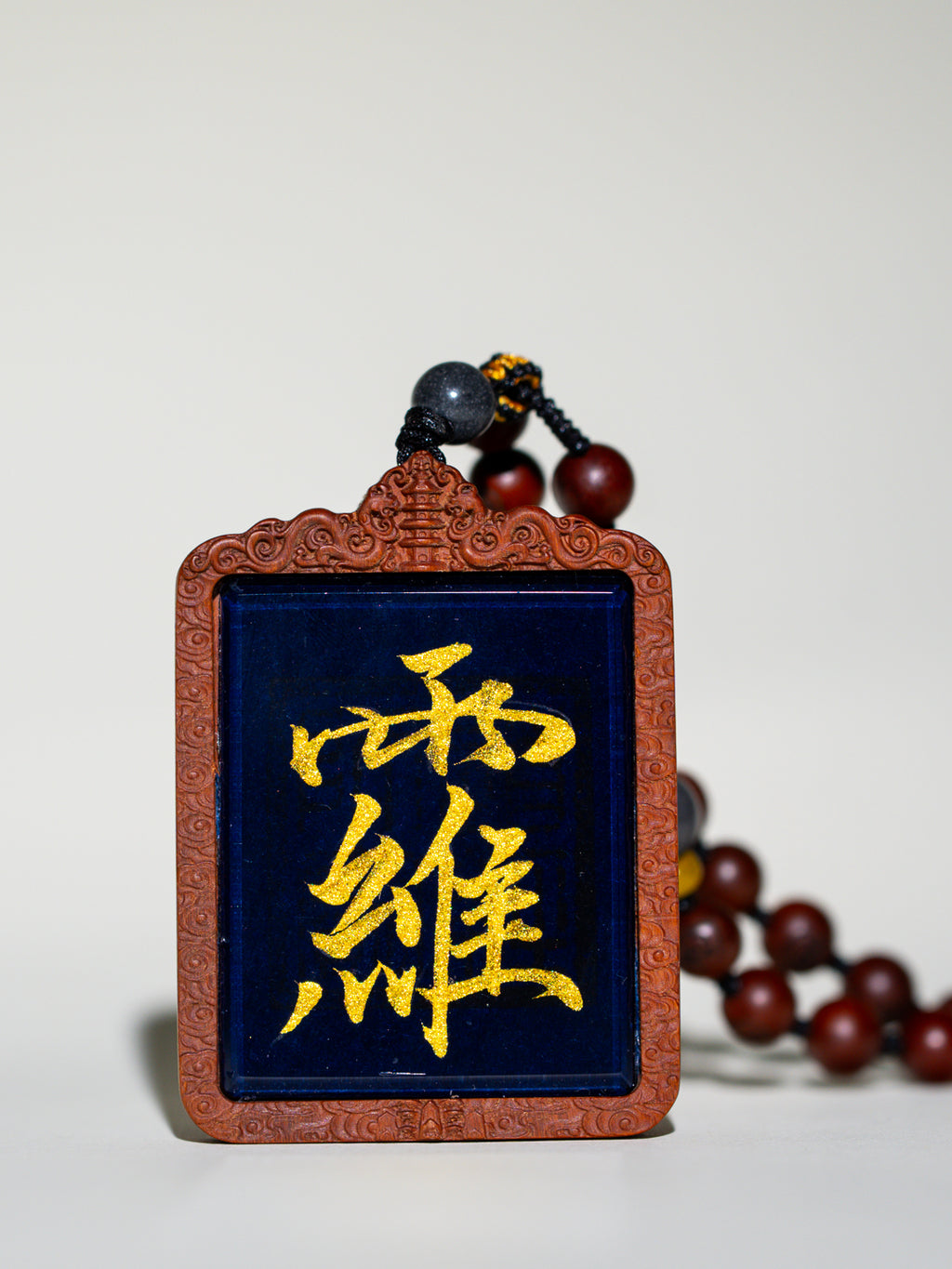 纯手绘 太乙救苦天尊枣木外壳吊坠唐卡