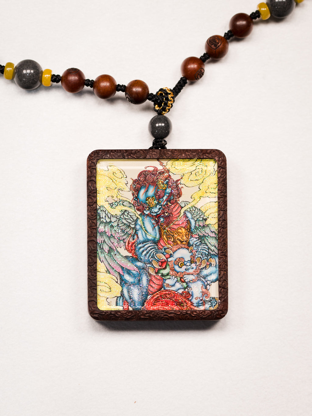 手绘点彩 公母貔貅枣木外壳 神龛吊坠唐卡