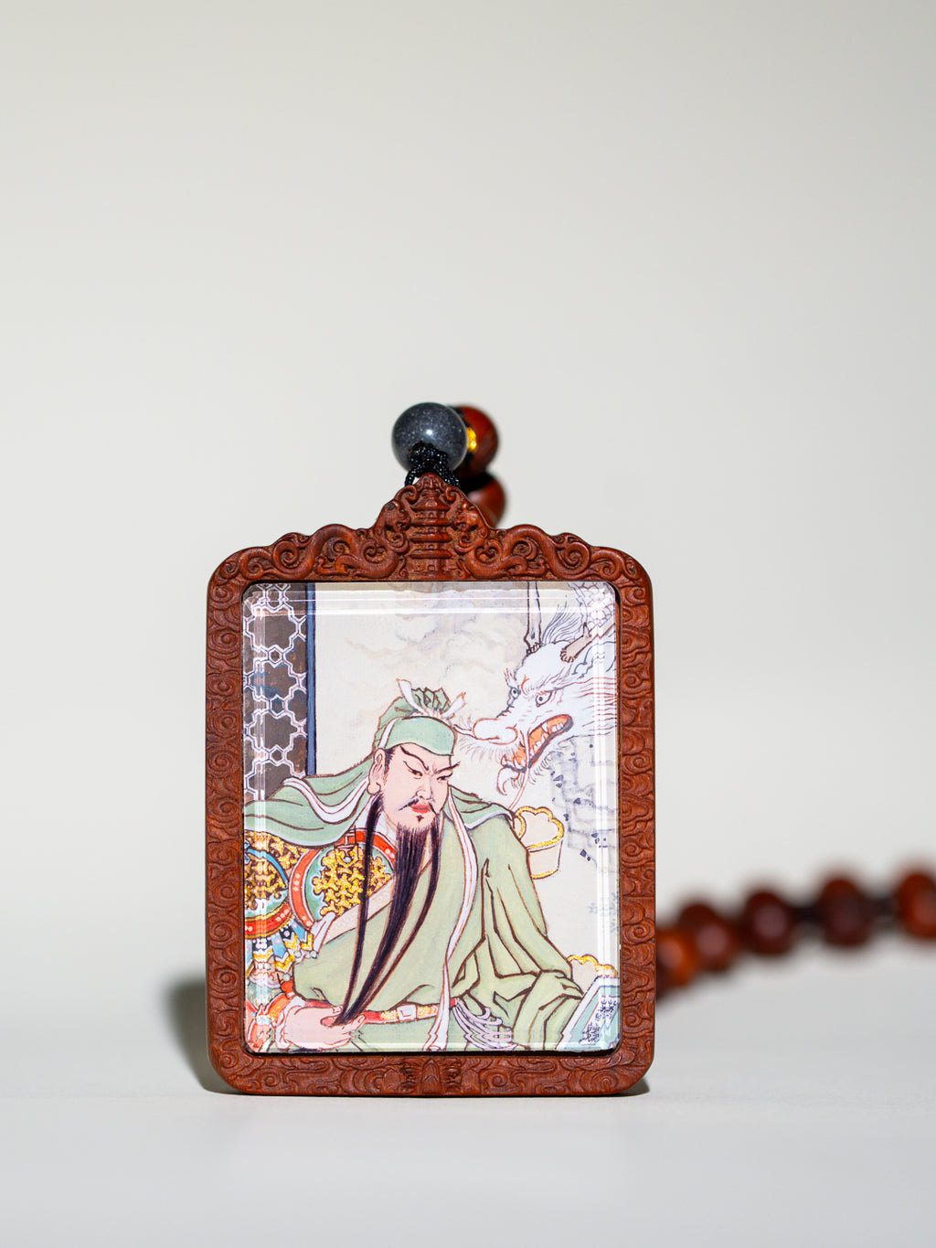 纯手绘关羽/二爷/关圣帝君枣木外壳吊坠唐卡