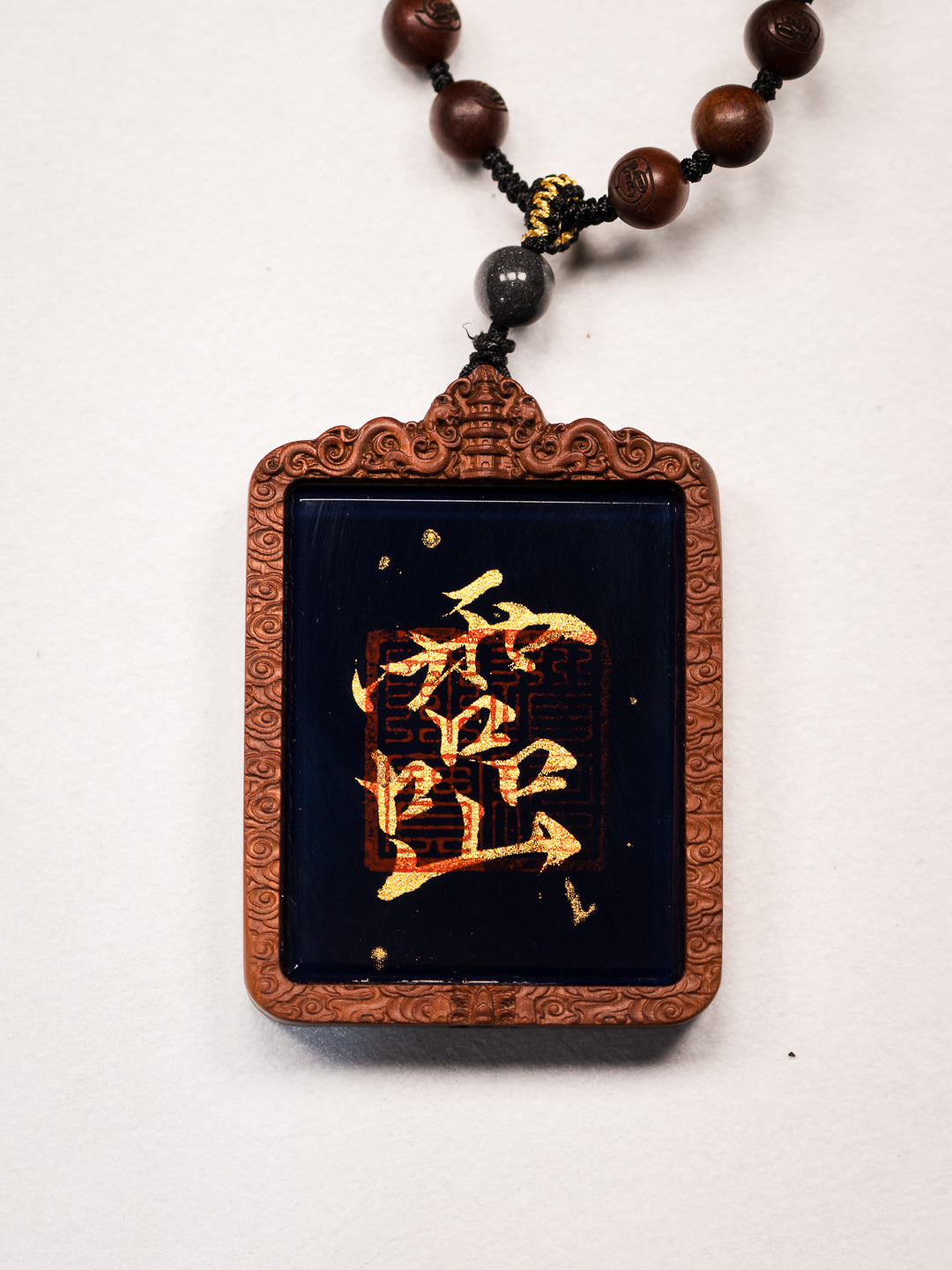 纯手绘 吕洞宾纯阳祖师枣木外壳吊坠唐卡