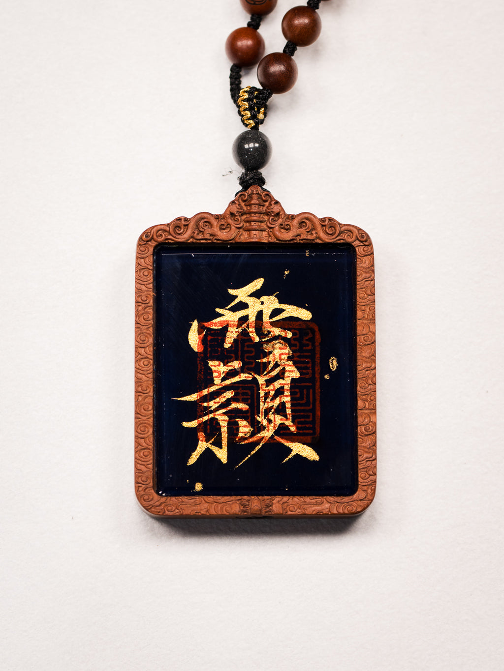 纯手绘 张天师张道陵枣木外壳吊坠唐卡